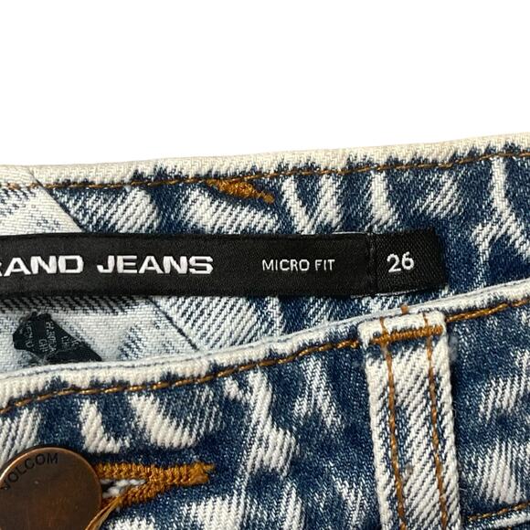 Volcom Micro Fit Acid Wash Denim Shorts Size 26 - Picture 3 of 4